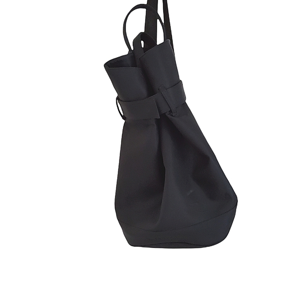 Jil Sander Urban Jungle Minimalist Black One-Strap Backpack - Picture 2 of 16